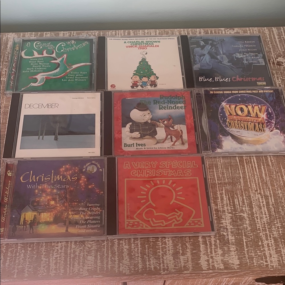 8 Holiday CD’s